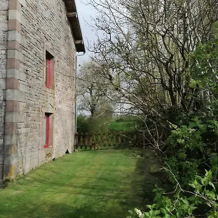Hétvégi ház Le 115 Retour Aux Sources Hadol
